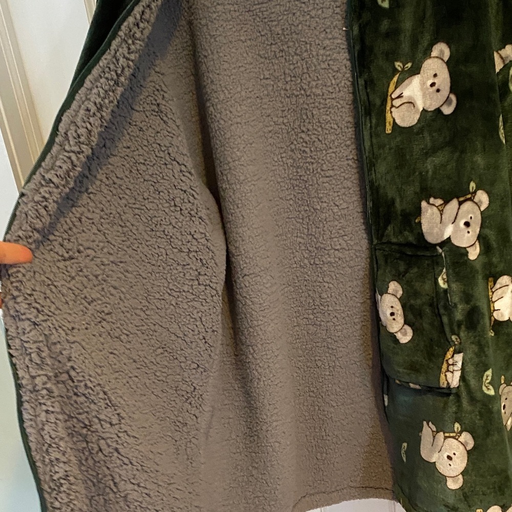 Sherpy Green Koala Hooded Blanket Coat Cozy cottage cabin comfy lounge wear - Picture 9 of 14